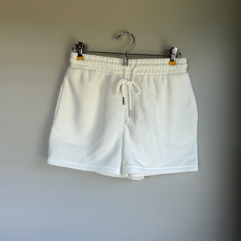 T.J.Maxx Better/Together White Lounge Shorts | Size: Medium